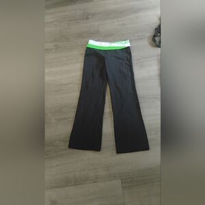 Lululemon Criss Cross Gingham Waistband Flare Leggings Sz 8